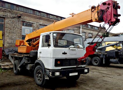 Аренда автокрана МАЗ
КС-3577 14 тонн Аренда МАЗ КС-3577