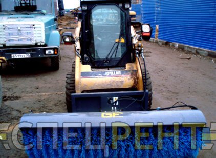 Аренда CATERPILLAR с угловой щеткой BA18 Угловая щетка CAT