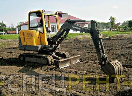VOLVO
                        EC25